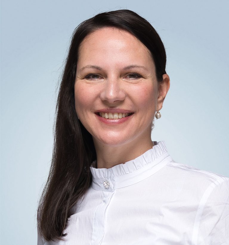 SCHLIM épouse NICKELS Martine