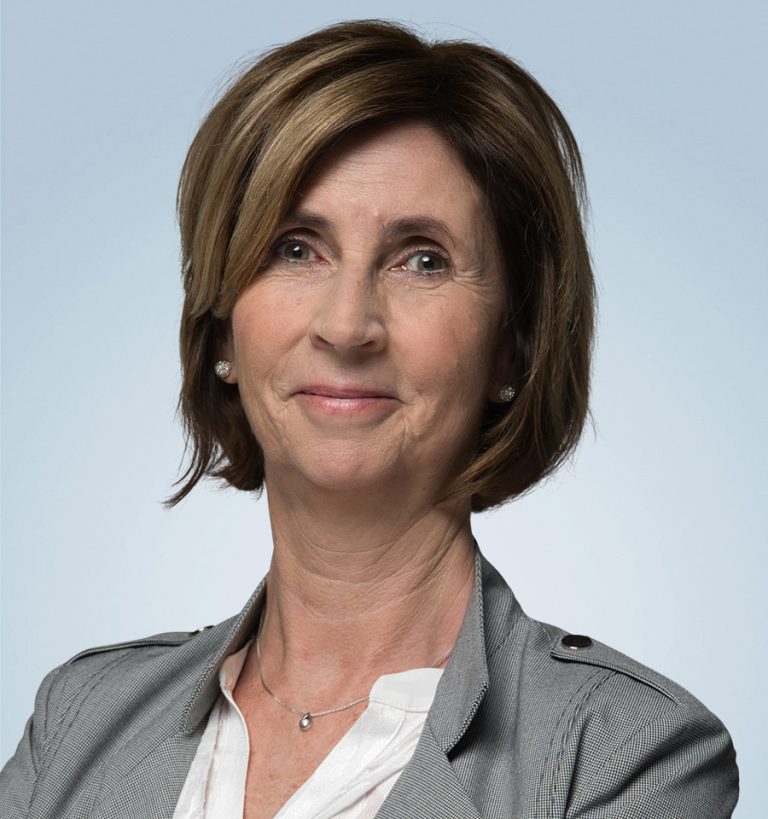 SOLAGNA-VAN GOIDSENOVEN Isabelle